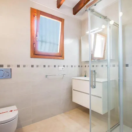 Toni - Plusholidays Villa